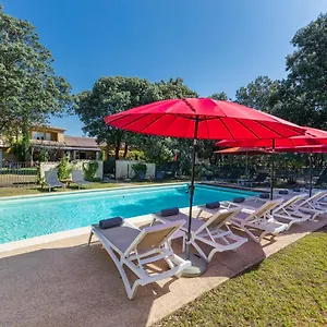 https://la-bastide-de-grignan.hotels-rhonealpes.com
